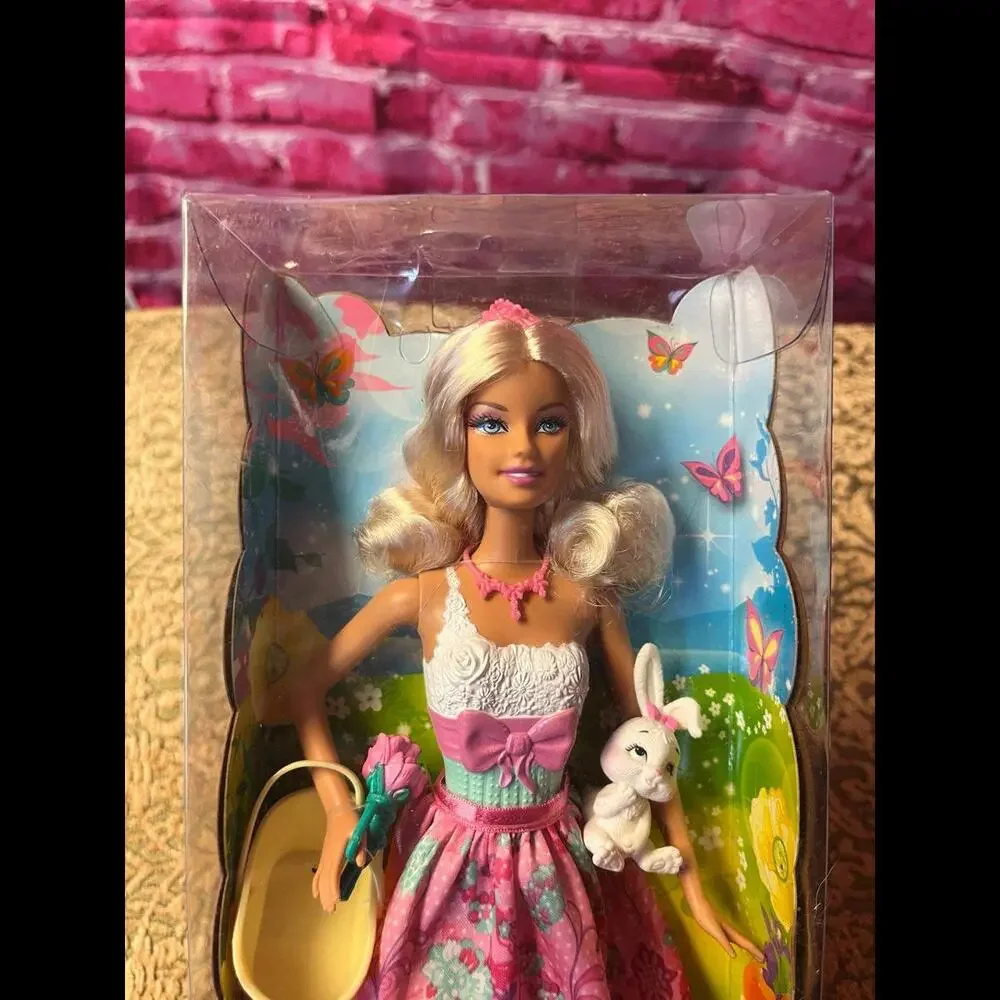 2011 Mattel Barbie Fairytale Magic Doll with‎ Basket & Bunny